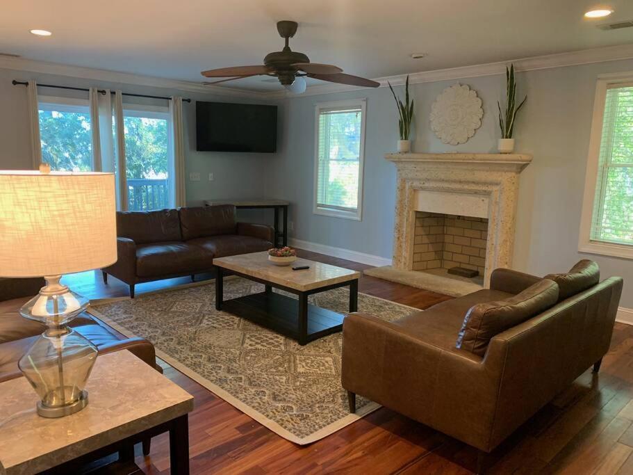 Entire Home! Waterfront And Trail-backing! Beaufort